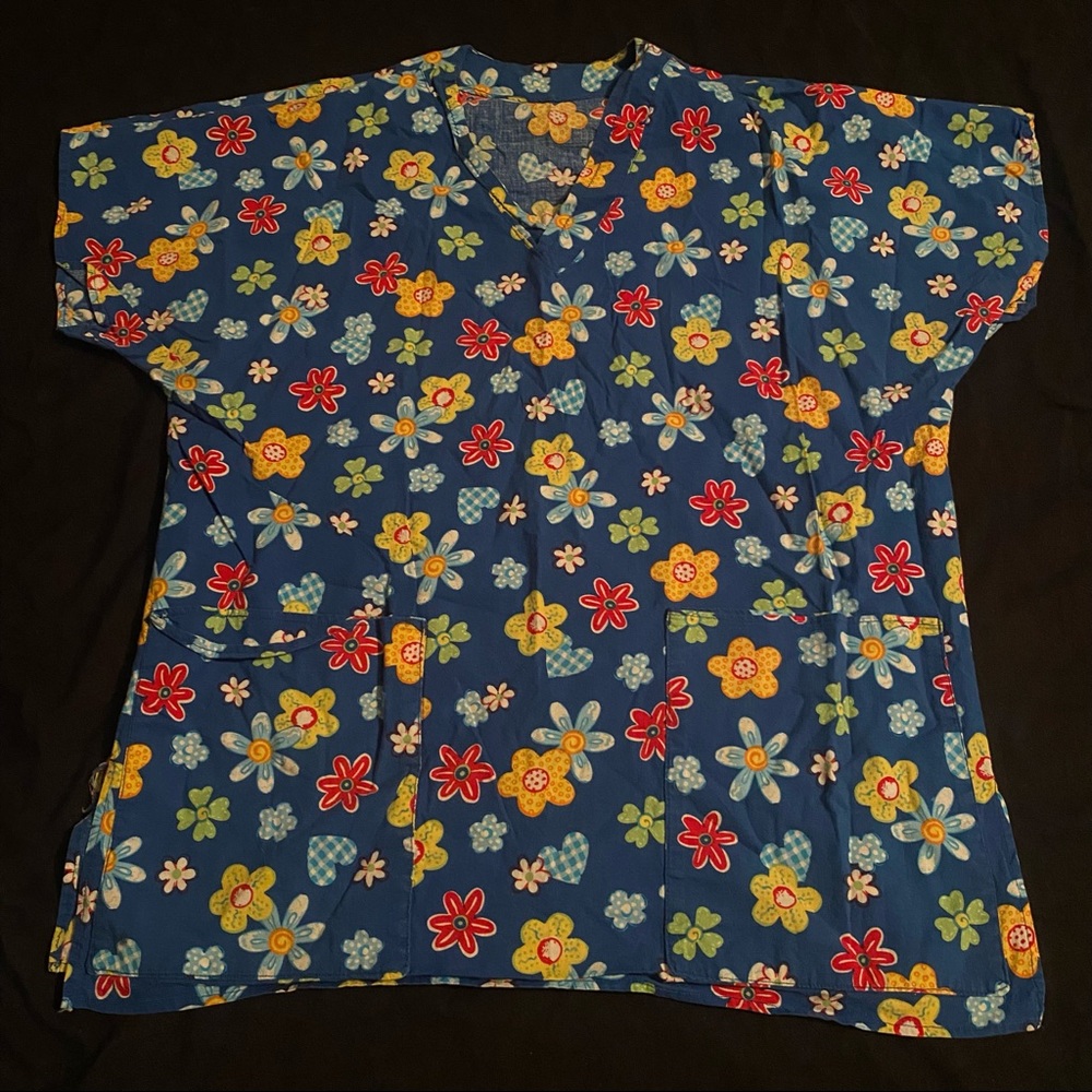 SCRUB TOPS - Picture 5 of 16